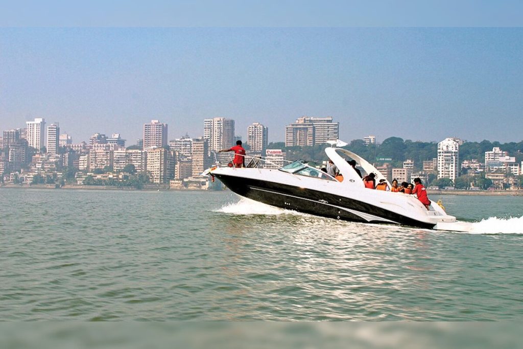 Mumbai to Mandwa by Speedboat with Fortune India Sailing